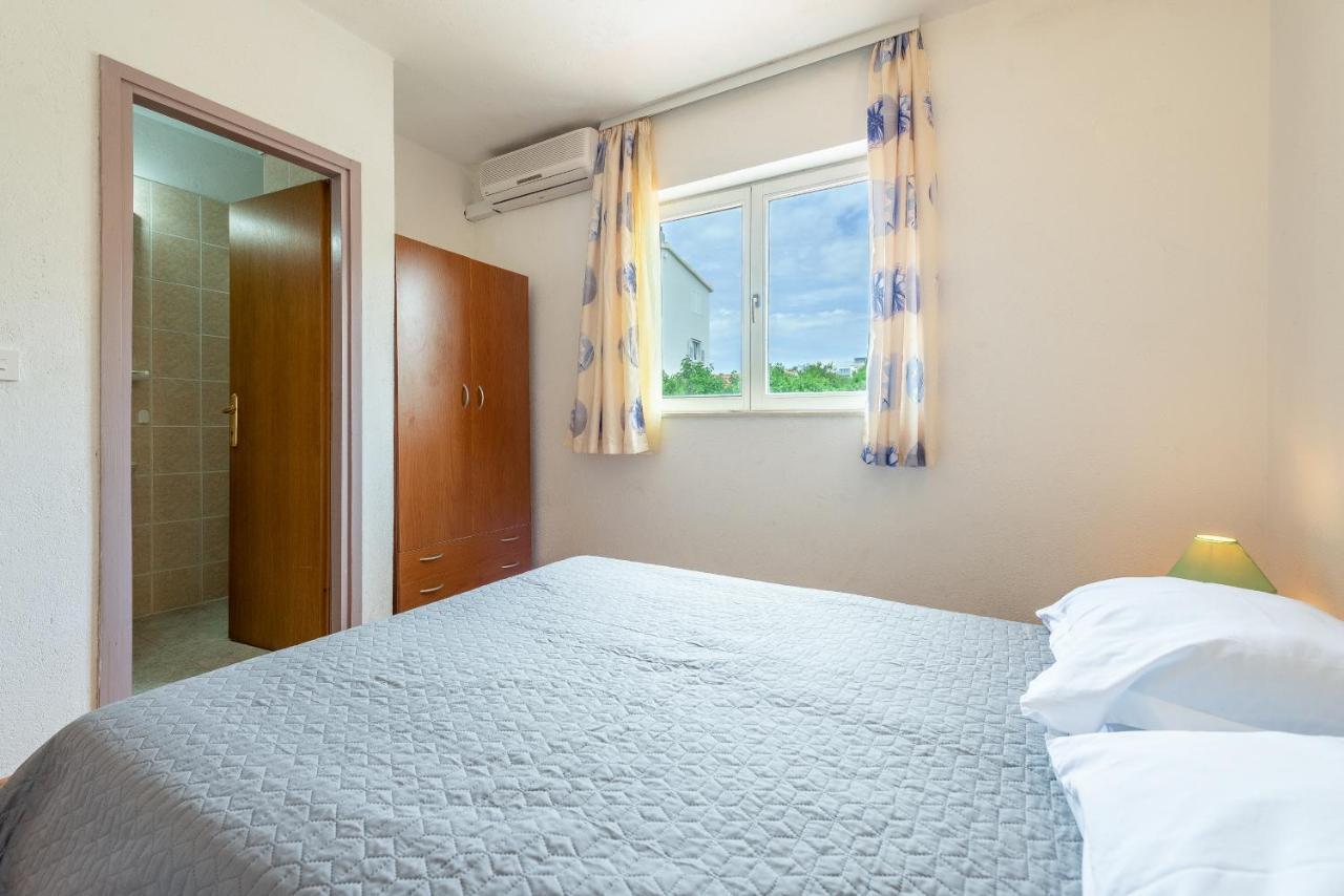 Olive Gardens Apartment พรีมอชเตน ภายนอก รูปภาพ