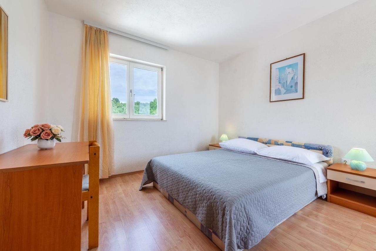 Olive Gardens Apartment พรีมอชเตน ภายนอก รูปภาพ