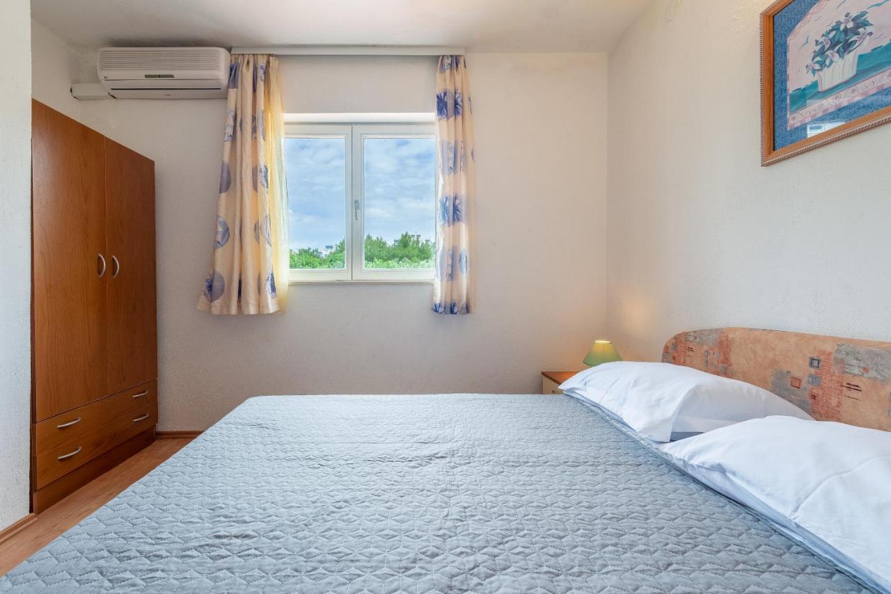 Olive Gardens Apartment พรีมอชเตน ภายนอก รูปภาพ