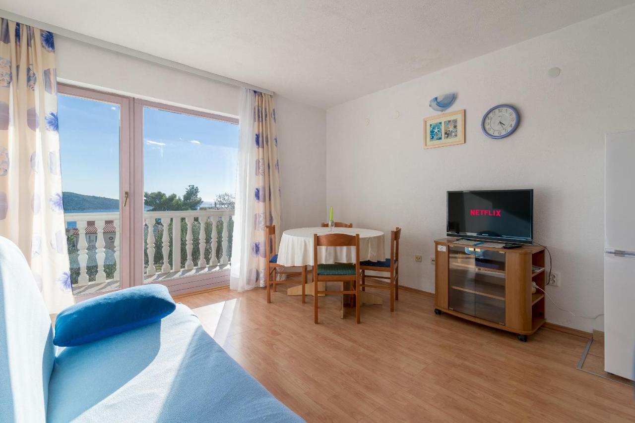 Olive Gardens Apartment พรีมอชเตน ภายนอก รูปภาพ