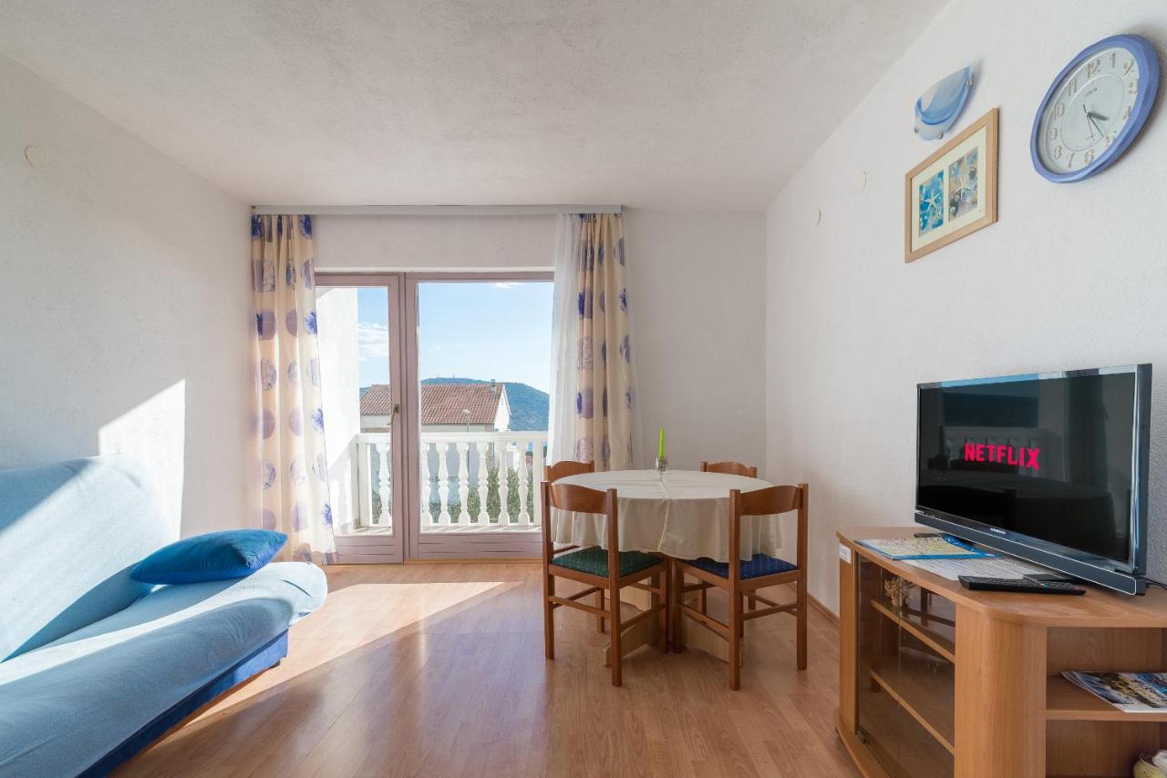 Olive Gardens Apartment พรีมอชเตน ภายนอก รูปภาพ