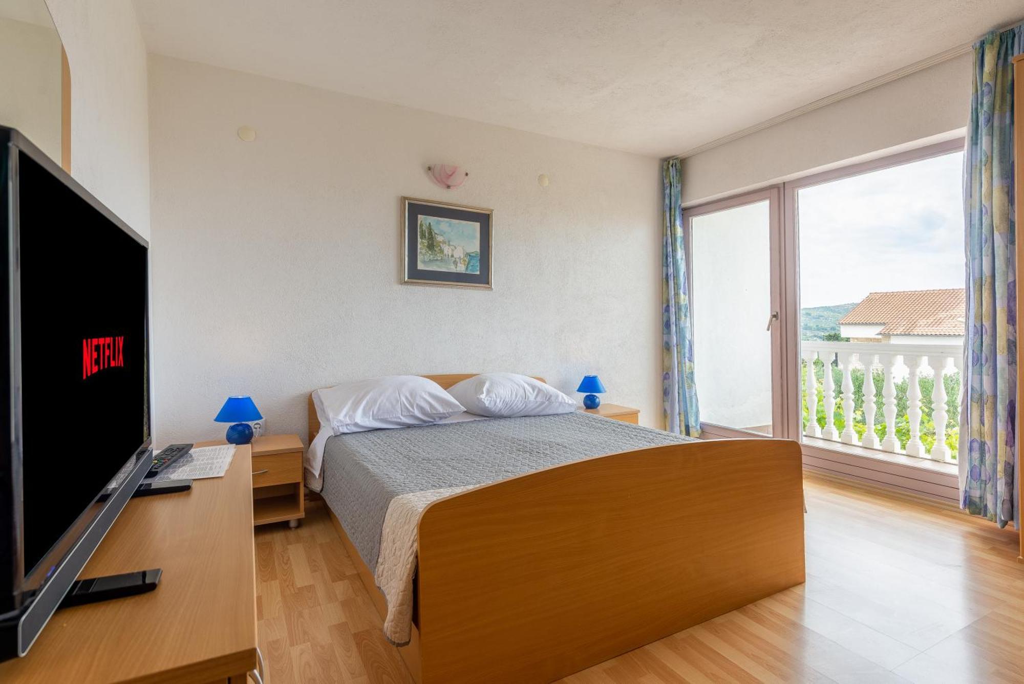 Olive Gardens Apartment พรีมอชเตน ภายนอก รูปภาพ