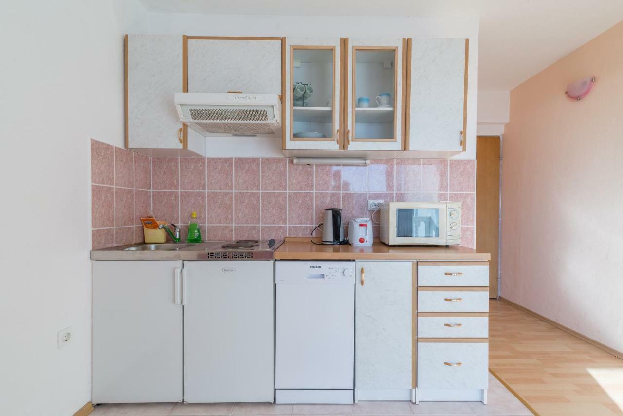 Olive Gardens Apartment พรีมอชเตน ภายนอก รูปภาพ