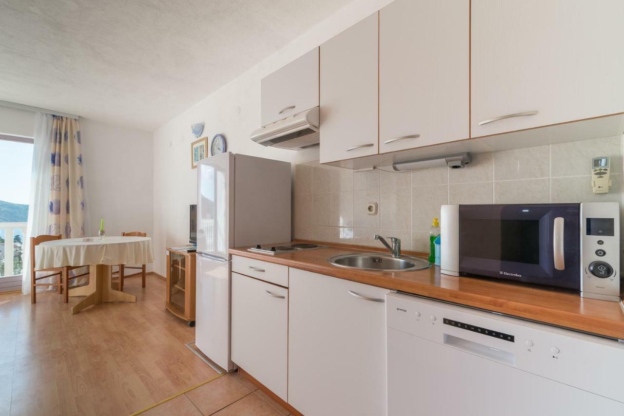 Olive Gardens Apartment พรีมอชเตน ภายนอก รูปภาพ