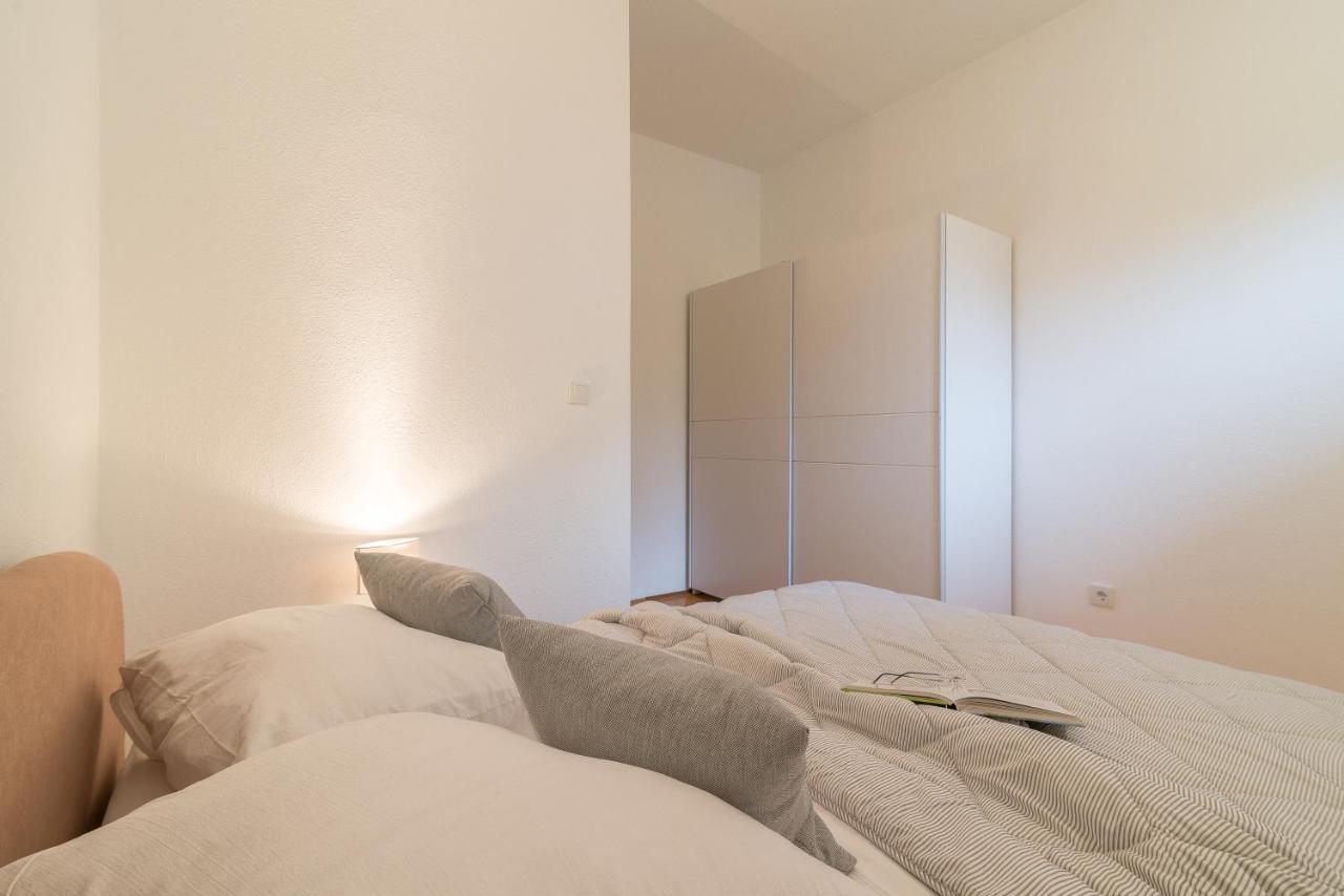 Olive Gardens Apartment พรีมอชเตน ภายนอก รูปภาพ