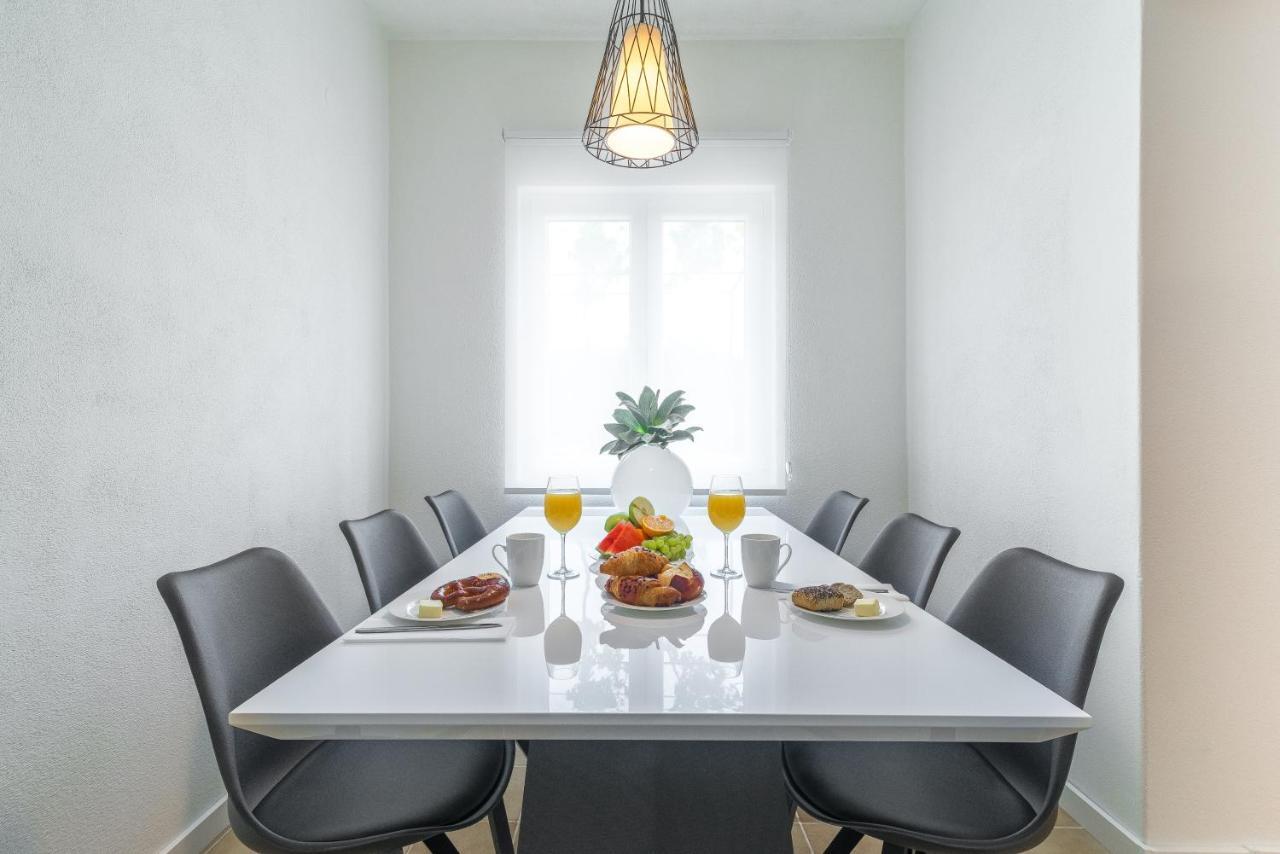 Olive Gardens Apartment พรีมอชเตน ภายนอก รูปภาพ